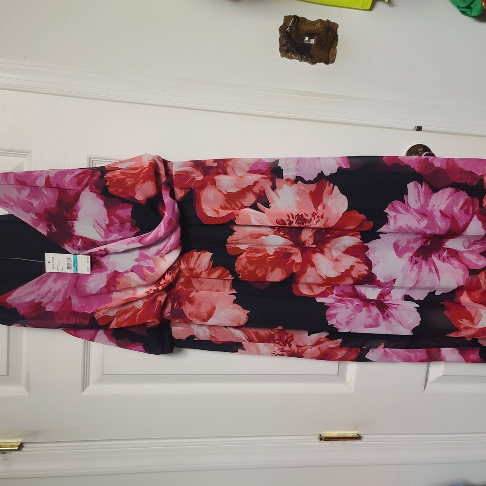Nine West Black and Pink Bodycon Dress Sleeveless Cowl Neck